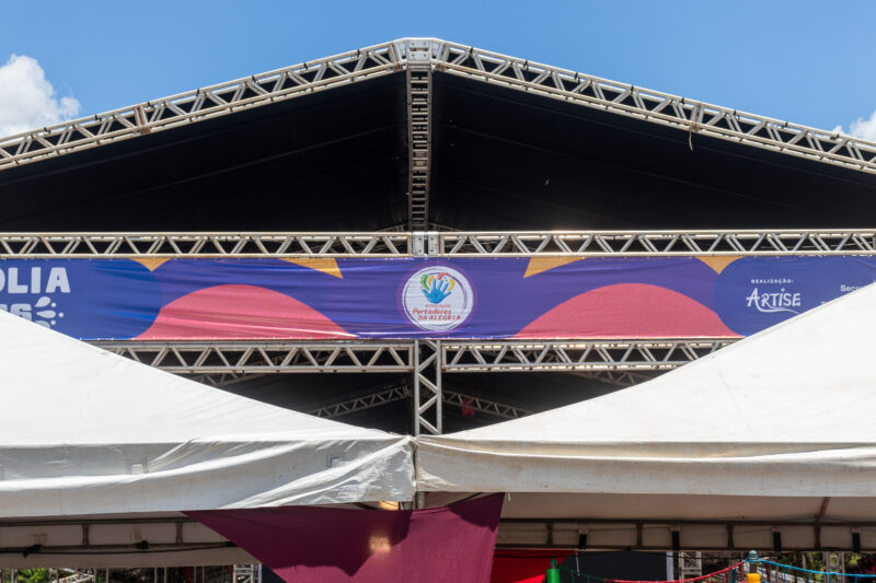 Fotos Bloco Portadores da Alegria -ESTRUTURAS